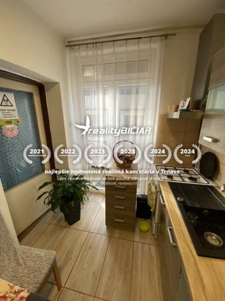 007 kuchyňa linka.jpg