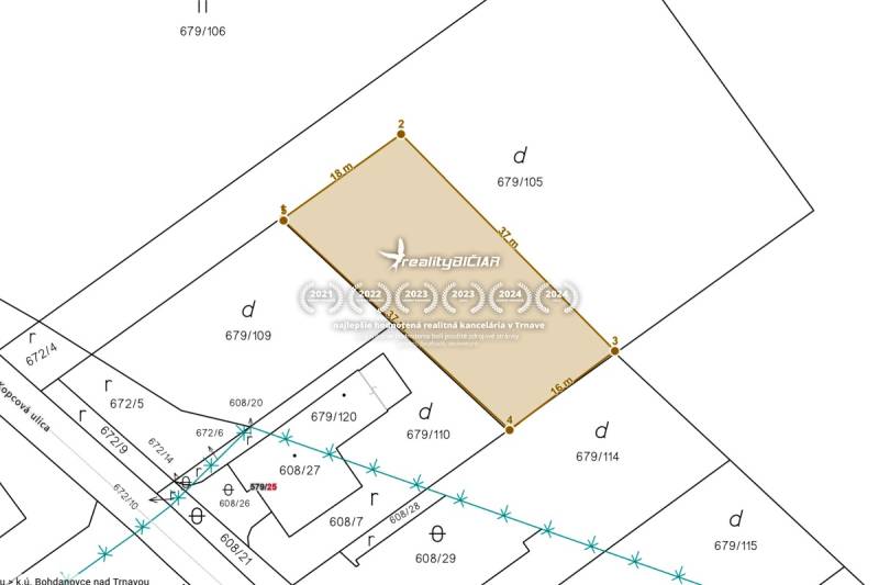 001 Pozemok Bohdanovce.jpg