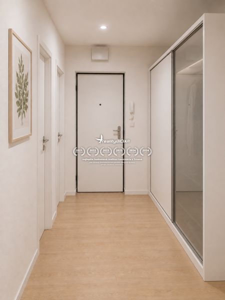 hallway_converted.jpg