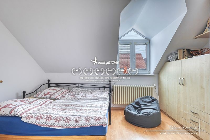 010.JPG