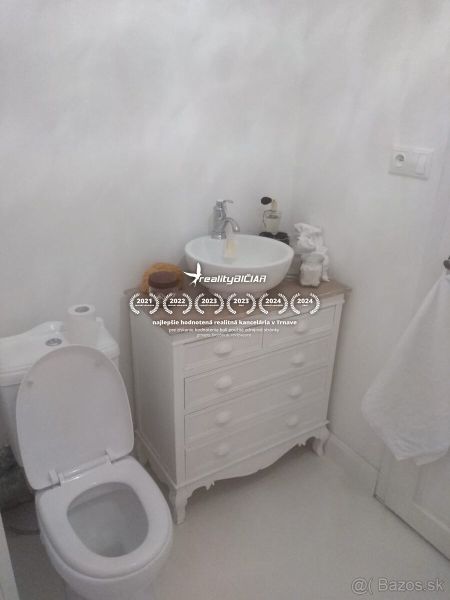 193613375 (8).jpg