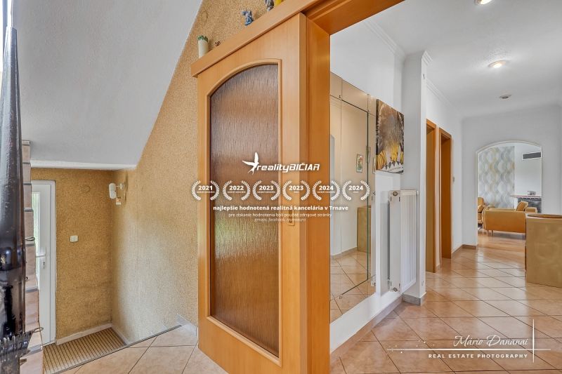 016.jpg